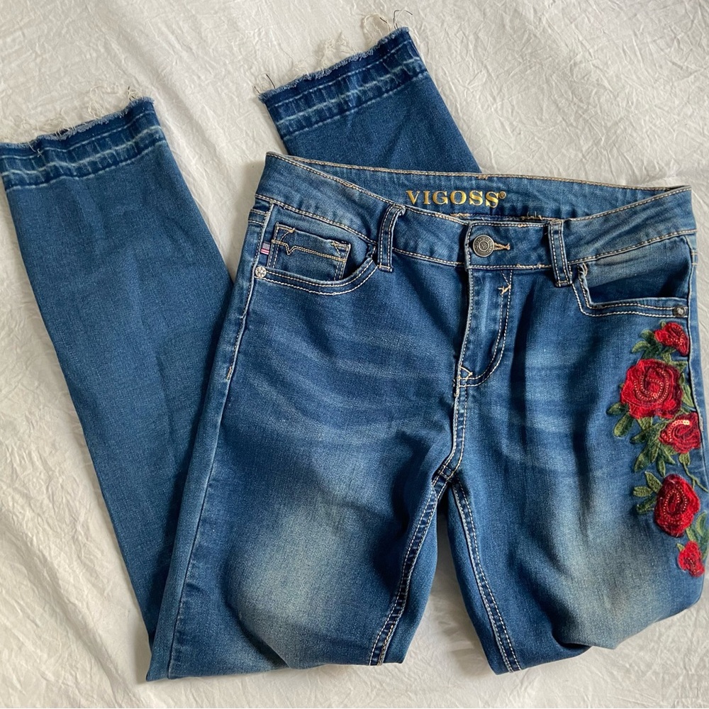 VIGOSS Capri jeans with rose embroidery XS / 0-2